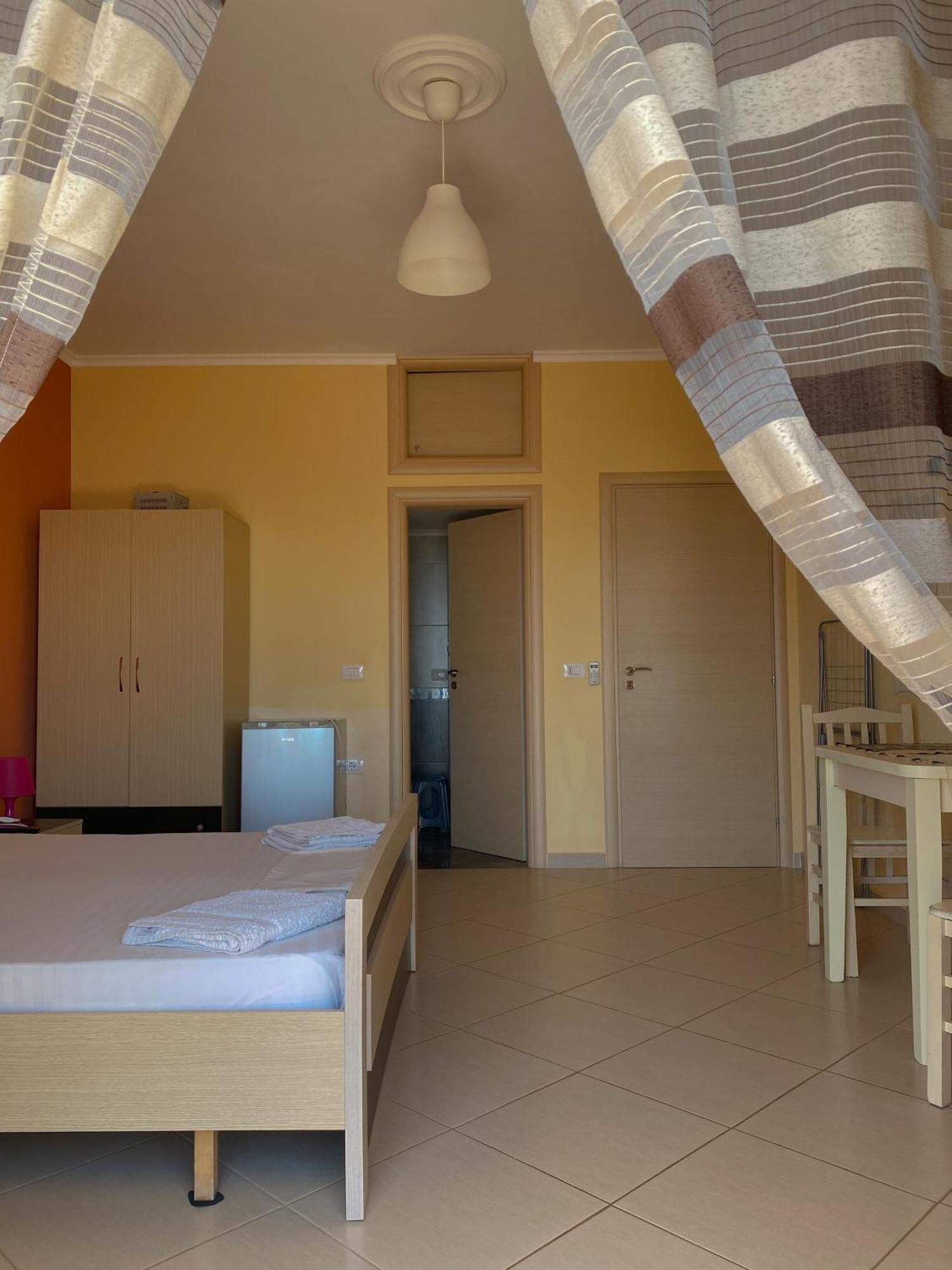 Dhori House ديرمي المظهر الخارجي الصورة